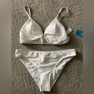 NWT white M Cupshe bikini, so cute!